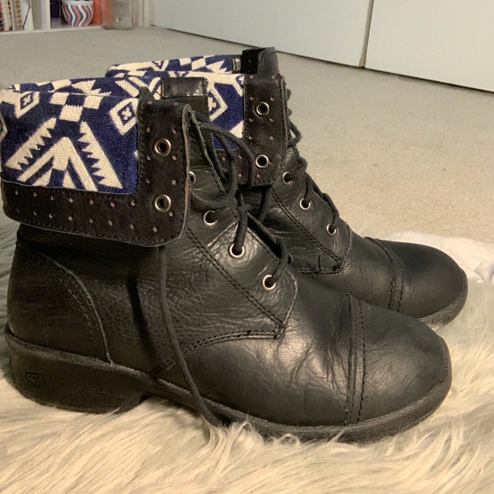 Keen tyretread outdoor boots